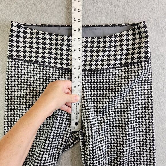 Nike Leggings Womens Large Black White Houndstooth One Icon Clash 7/8 Length - Picture 11 of 14